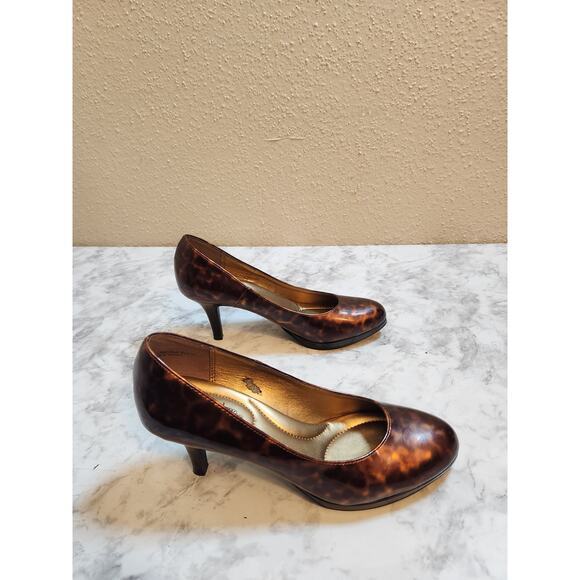 Coach and Four Womens Brown Patent Leather Pump Round Toe Stiletto Heel Size 6.5 - Picture 2 of 10